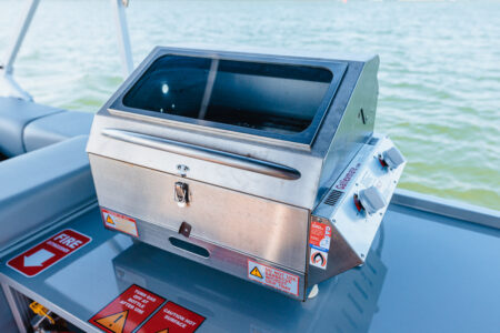 10 Person Luxury Noosa River Cruise Pontoon with BBQ